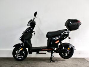 Elektro Roller Nova M3 schwarz neues Modell
