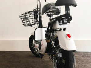 E-Scooter Sunra weiss neues Modell hinten