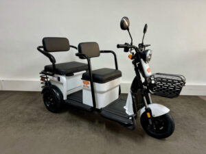 Elektro-Dreirad Tandem GULL weiss