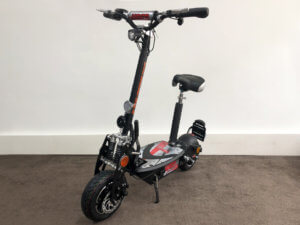 E-Scooter Cruiser 600 mit bürstenlosem Radnabenmotor schwarz