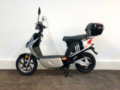 E-Velo Guewer Elektro Roller seitlich