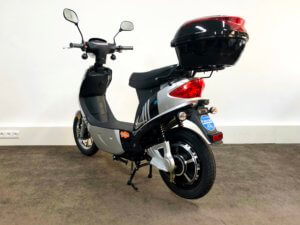 E-Velo Guewer Elektro Roller hinten