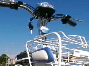E-Scooter Sunra blau